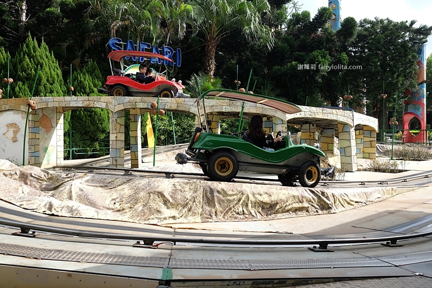 台灣觀光巴士。龍潭大池景觀咖啡廳、小人國一日遊,2人同行1人免費,每人只要595元,門票、車資全部包! @蹦啾♥謝蘿莉 La vie heureuse