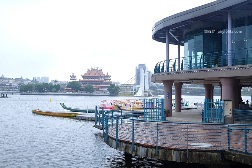 台灣觀光巴士。龍潭大池景觀咖啡廳、小人國一日遊,2人同行1人免費,每人只要595元,門票、車資全部包! @蹦啾♥謝蘿莉 La vie heureuse