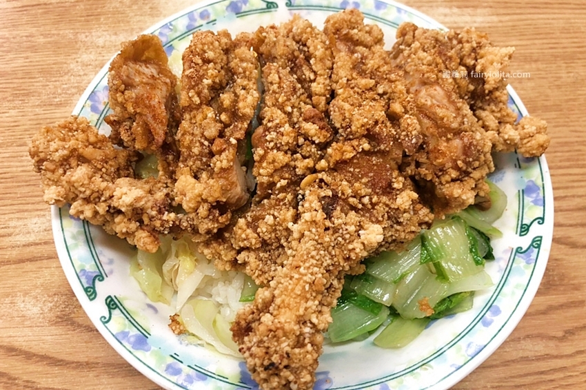 台灣觀光巴士。龍潭大池景觀咖啡廳、小人國一日遊,2人同行1人免費,每人只要595元,門票、車資全部包! @蹦啾♥謝蘿莉 La vie heureuse