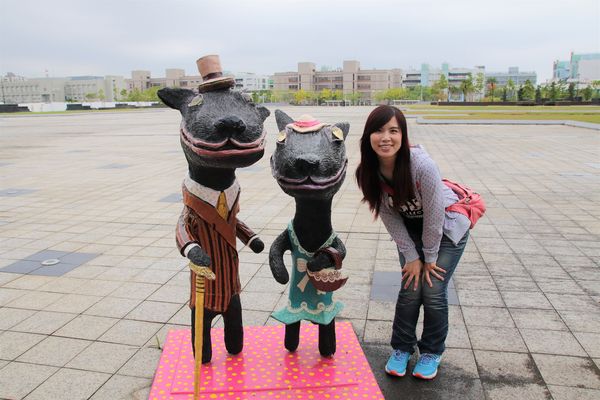 可愛逗趣南科管理局台灣犬:【台南景點】可愛逗趣南科管理局台灣犬~小黑都很有魅力,有點心機的表情可愛又逗趣,那耍寶耍酷的模樣,很讓人生疼,淘氣卻又帥勁十足,讓人又愛又恨的