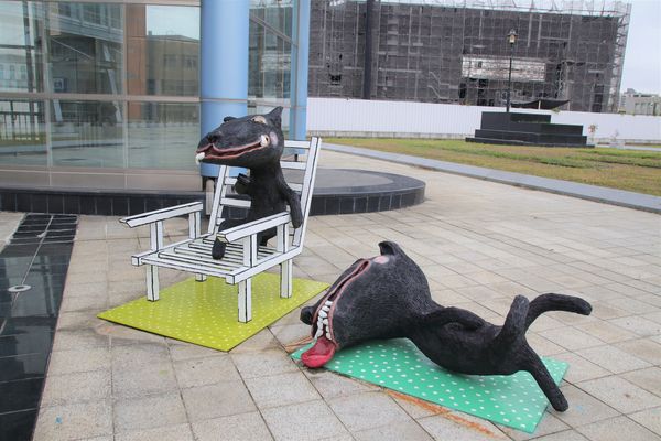 可愛逗趣南科管理局台灣犬:【台南景點】可愛逗趣南科管理局台灣犬~小黑都很有魅力,有點心機的表情可愛又逗趣,那耍寶耍酷的模樣,很讓人生疼,淘氣卻又帥勁十足,讓人又愛又恨的