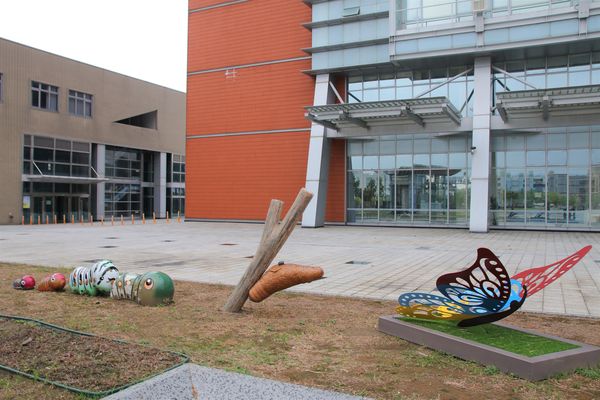 可愛逗趣南科管理局台灣犬:【台南景點】可愛逗趣南科管理局台灣犬~小黑都很有魅力,有點心機的表情可愛又逗趣,那耍寶耍酷的模樣,很讓人生疼,淘氣卻又帥勁十足,讓人又愛又恨的