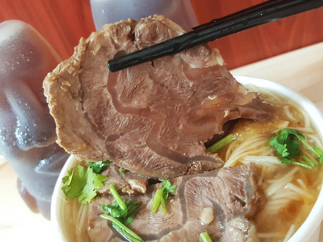 35105805575_e886817455_o