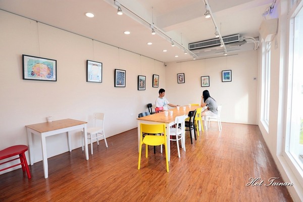 亞尼克(台南安平店)：【台南美食】亞尼克菓子工房：中了化骨綿掌的生乳捲！讓萬千人融化的好滋味~