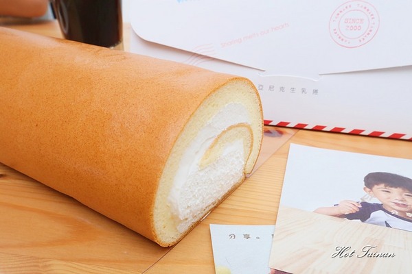 亞尼克(台南安平店)：【台南美食】亞尼克菓子工房：中了化骨綿掌的生乳捲！讓萬千人融化的好滋味~