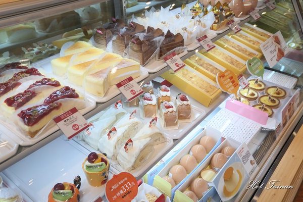 亞尼克(台南安平店)：【台南美食】亞尼克菓子工房：中了化骨綿掌的生乳捲！讓萬千人融化的好滋味~