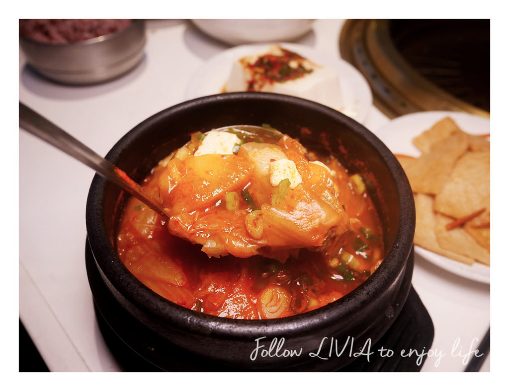 Maple Tree House (28)