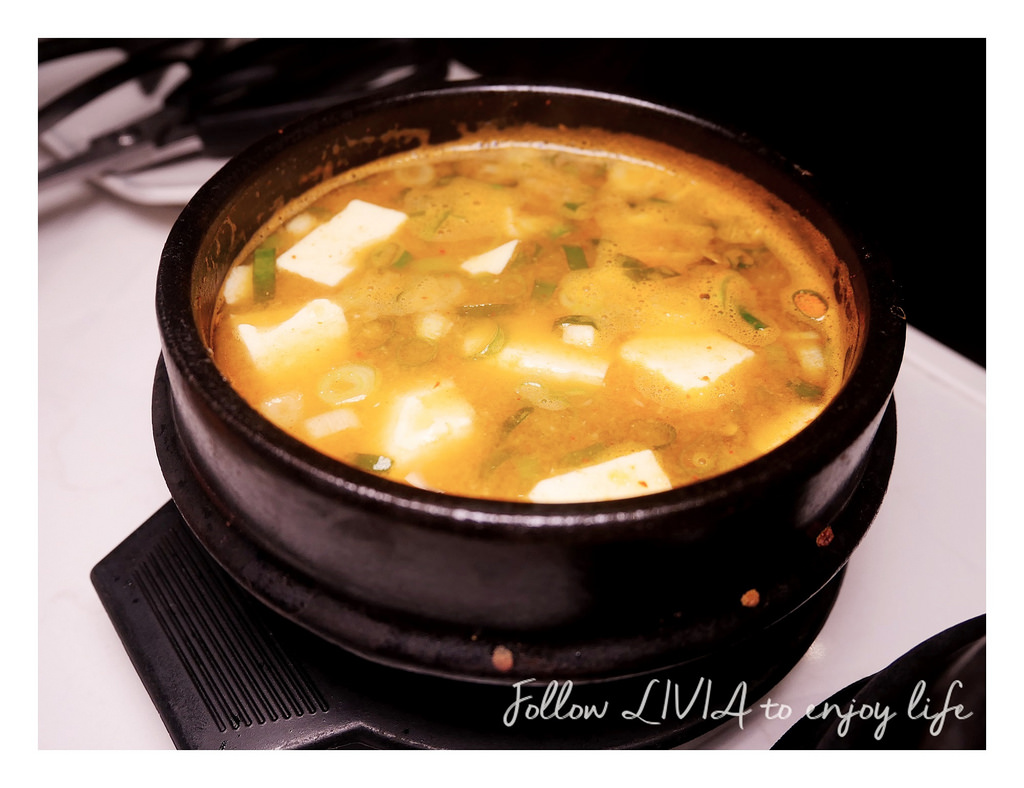 Maple Tree House (26)