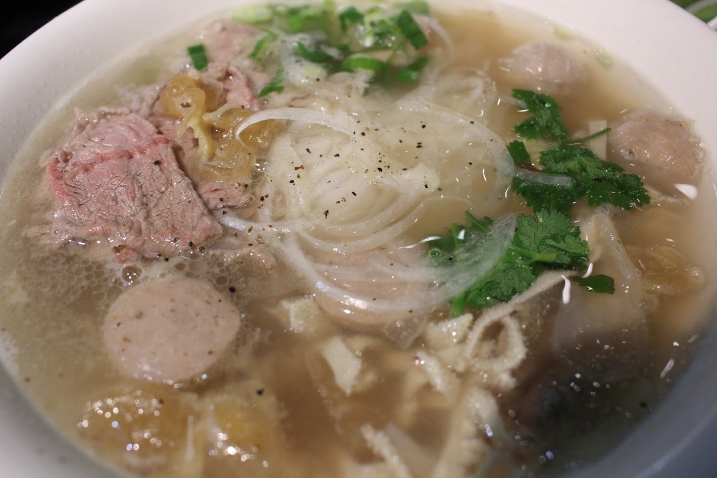 內湖捷運港墘站越式料理推薦｜火車頭特別牛肉河粉