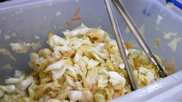 【台南市-安平區】用最天然A蔬菜自然發酵浸泡的『京典酵素臭豆腐-安平旗艦店』~熊天然、熊實在、熊安心啦！現在更推出臭豆腐湯鍋喔>▽<