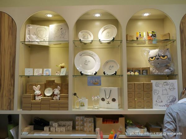 ㄇㄚˊ幾兔 主題餐廳:【食記】新北ㄇㄚˊ幾兔主題餐廳-麻吉兔廚房 Machico Kitchen@板橋大遠百&板橋車站 : 只推義大利麵, 份量多些會更好