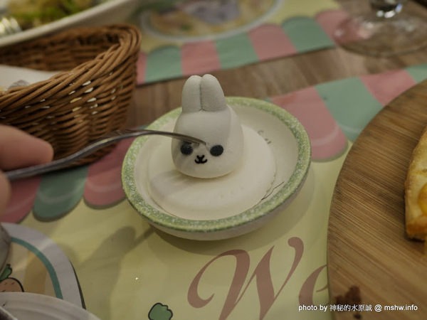 ㄇㄚˊ幾兔 主題餐廳:【食記】新北ㄇㄚˊ幾兔主題餐廳-麻吉兔廚房 Machico Kitchen@板橋大遠百&板橋車站 : 只推義大利麵, 份量多些會更好