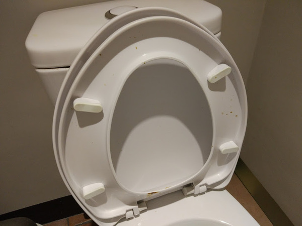 ㄇㄚˊ幾兔 主題餐廳:【食記】新北ㄇㄚˊ幾兔主題餐廳-麻吉兔廚房 Machico Kitchen@板橋大遠百&板橋車站 : 只推義大利麵, 份量多些會更好