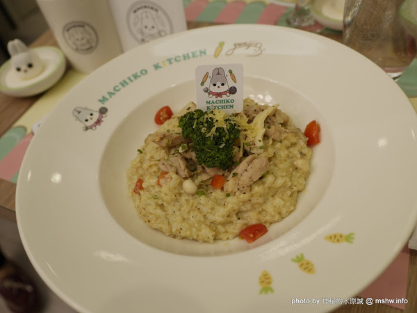 ㄇㄚˊ幾兔 主題餐廳:【食記】新北ㄇㄚˊ幾兔主題餐廳-麻吉兔廚房 Machico Kitchen@板橋大遠百&板橋車站 : 只推義大利麵, 份量多些會更好