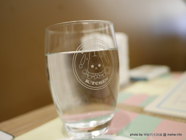 ㄇㄚˊ幾兔 主題餐廳:【食記】新北ㄇㄚˊ幾兔主題餐廳-麻吉兔廚房 Machico Kitchen@板橋大遠百&板橋車站 : 只推義大利麵, 份量多些會更好