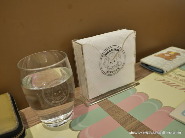 ㄇㄚˊ幾兔 主題餐廳:【食記】新北ㄇㄚˊ幾兔主題餐廳-麻吉兔廚房 Machico Kitchen@板橋大遠百&板橋車站 : 只推義大利麵, 份量多些會更好