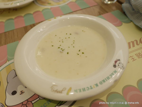 ㄇㄚˊ幾兔 主題餐廳:【食記】新北ㄇㄚˊ幾兔主題餐廳-麻吉兔廚房 Machico Kitchen@板橋大遠百&板橋車站 : 只推義大利麵, 份量多些會更好