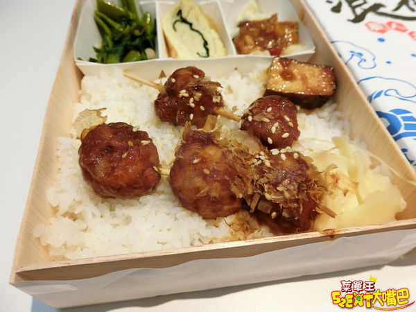 【台中西區日式便當推薦】浪花職人手作便當菜單價位大公開!職人精神的特色日式便當~台中忠明南路南屯路美食小吃旅遊景點推薦!