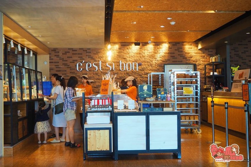 【台南景點】台南最大最好玩的親子餐廳,大人小孩放風整天的好去處:奇美食品幸福工廠 - 熱血玩台南。跳躍新世界