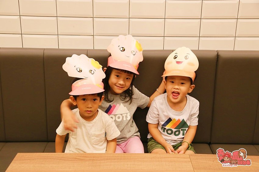 【台南景點】台南最大最好玩的親子餐廳,大人小孩放風整天的好去處:奇美食品幸福工廠 - 熱血玩台南。跳躍新世界