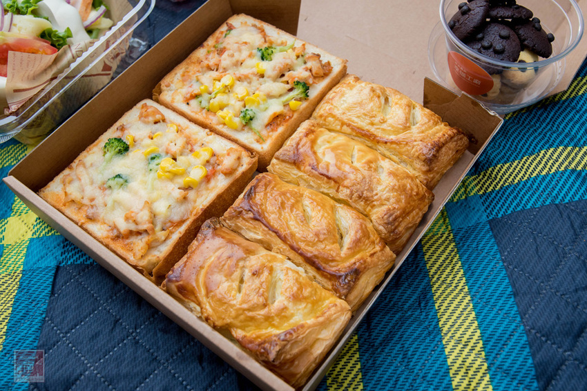 【臺南景點】一起做便當幸福野餐去｜超人氣親子野餐趣｜自己DIY場次限定｜大甲芋頭生吐司正式推出｜親子景點互動遊戲~~奇美食品幸福工廠 - 南人幫