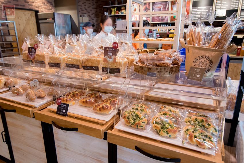 【臺南景點】一起做便當幸福野餐去｜超人氣親子野餐趣｜自己DIY場次限定｜大甲芋頭生吐司正式推出｜親子景點互動遊戲~~奇美食品幸福工廠 - 南人幫