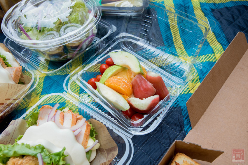 【臺南景點】一起做便當幸福野餐去｜超人氣親子野餐趣｜自己DIY場次限定｜大甲芋頭生吐司正式推出｜親子景點互動遊戲~~奇美食品幸福工廠 - 南人幫