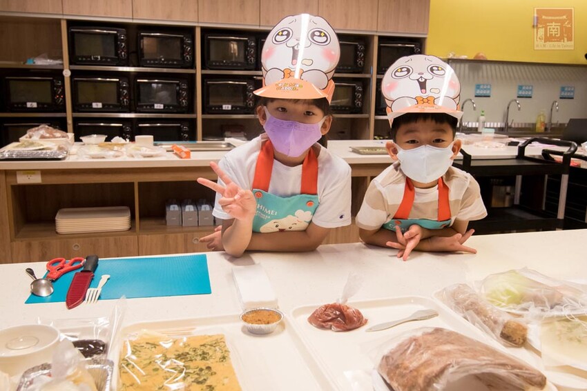 【臺南景點】2023年最Q聯名來了，跟著好想兔一起親子DIY手作野餐趣，加碼贈送好想兔週邊商品~奇美食品幸福工廠 - 南人幫