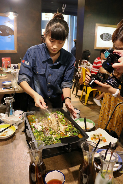 IMG_6885.jpg IMG_6885.jpg