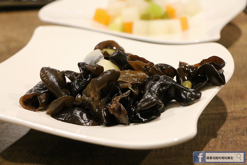 中國大陸人氣烤魚登台探魚台中公益店075