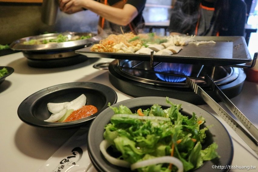 板橋必吃韓式料理|八色烤肉板橋店|新北耶誕城必訪韓國烤肉店