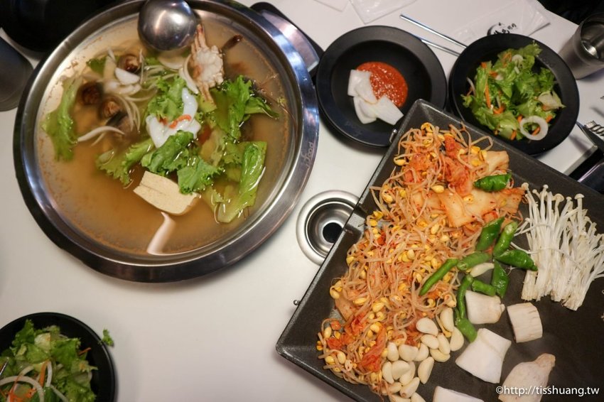 板橋必吃韓式料理|八色烤肉板橋店|新北耶誕城必訪韓國烤肉店