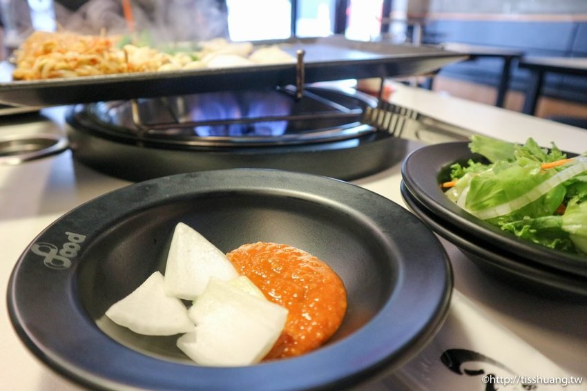 板橋必吃韓式料理|八色烤肉板橋店|新北耶誕城必訪韓國烤肉店