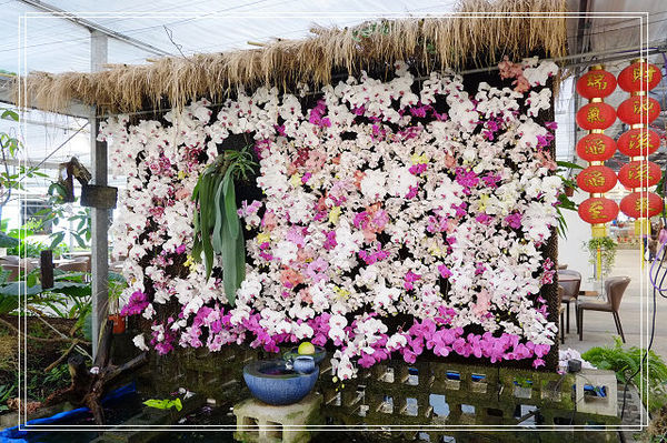 1365526349-3753573403 1365526349-3753573403