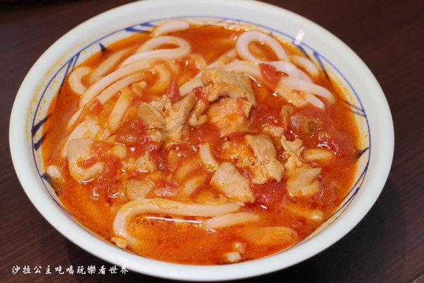 丸亀製麺(台北誠品生活西門店):西門町日式麵食/讚岐烏龍麵『丸亀製麺(誠品生活西門店)』牛丼/期間限定番茄雞肉烏龍麵/捷運西門站