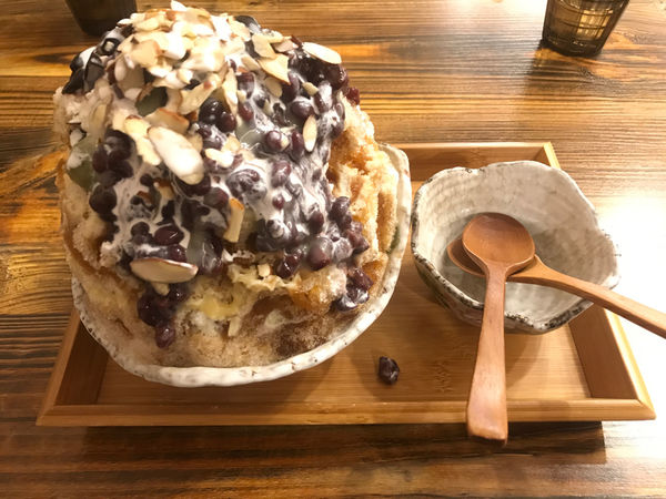 【桃園．桃園】轉角遇到抹茶冰品～必吃超濃厚抹茶，綿密芋頭泥～夏氣消消暑，打卡來吃甜點、冰品摟！