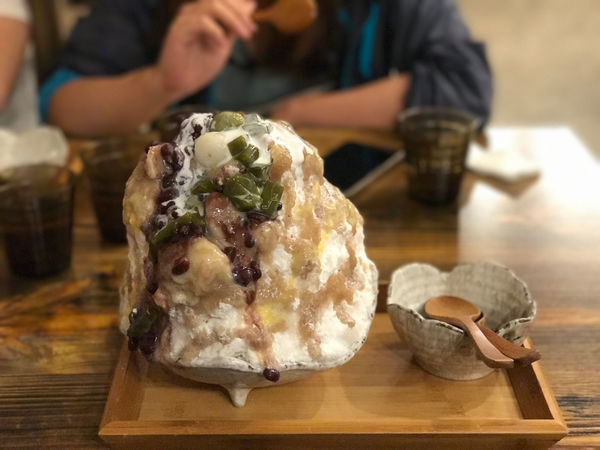 【桃園．桃園】轉角遇到抹茶冰品～必吃超濃厚抹茶，綿密芋頭泥～夏氣消消暑，打卡來吃甜點、冰品摟！