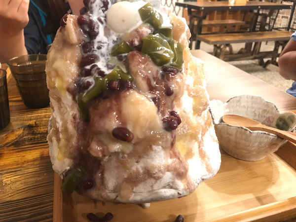 【桃園．桃園】轉角遇到抹茶冰品～必吃超濃厚抹茶，綿密芋頭泥～夏氣消消暑，打卡來吃甜點、冰品摟！