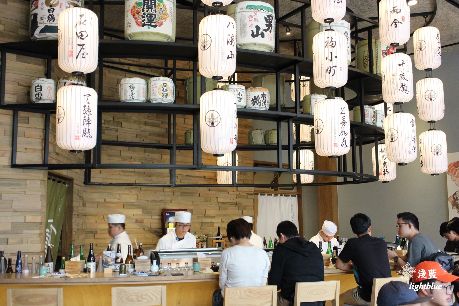 台中美食：Kama-釜かま日式丼飯專門店～裝潢超氣派又日式的丼飯