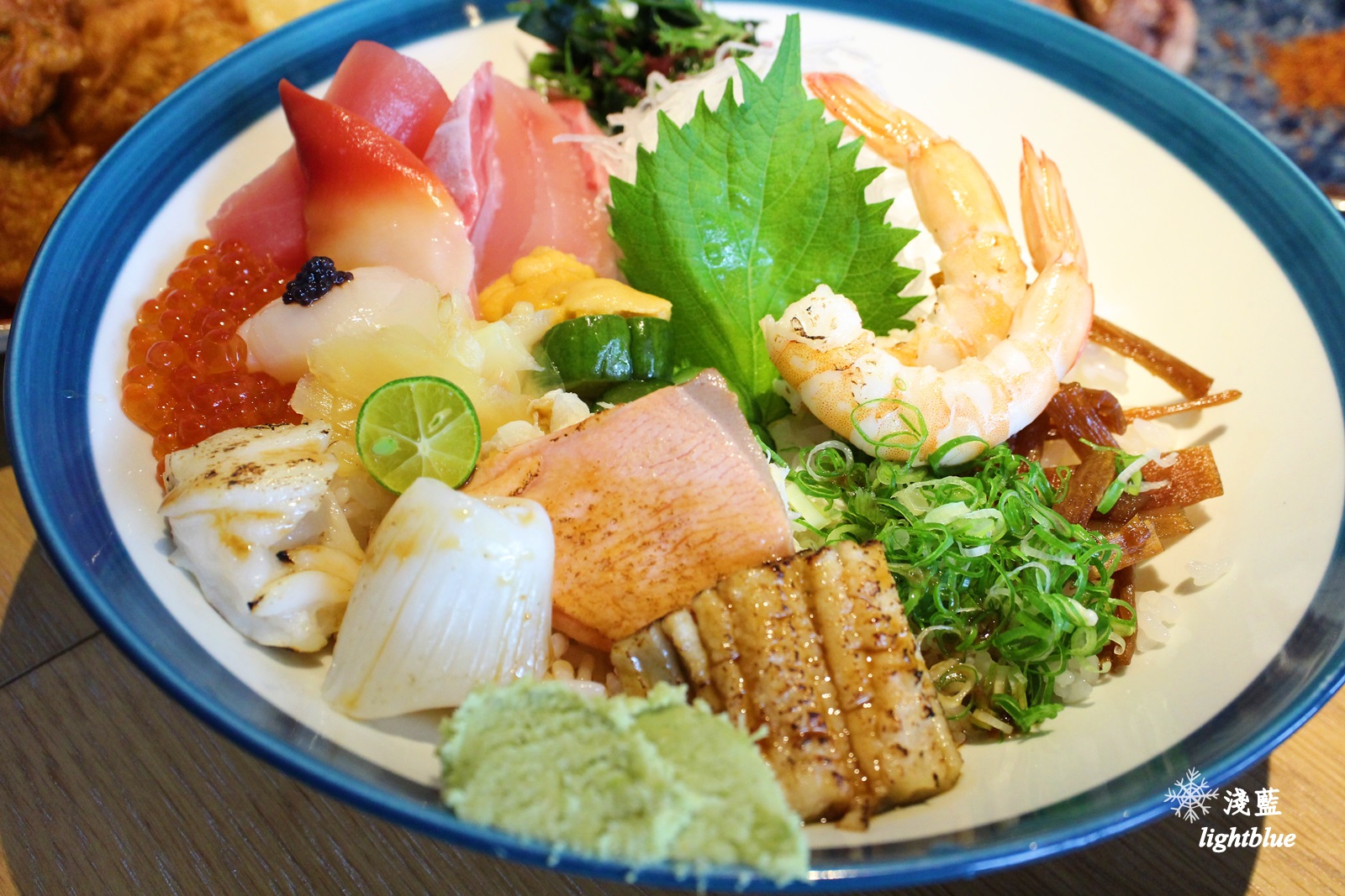 台中美食：Kama-釜かま日式丼飯專門店～裝潢超氣派又日式的丼飯