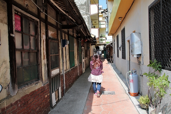 大路畔雜貨店:【彰化大村景點】大路畔柑仔店~大村免費新景點,復古場景盡情美拍