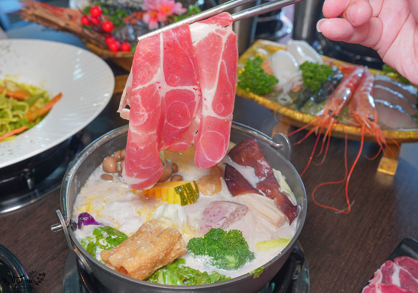 嘉義火鍋推薦，義秷饌萌系鍋物》嘉義義大利麵.鍋物，自助飲料冰品任你暢飲暢食！ @緹雅瑪 美食旅遊趣