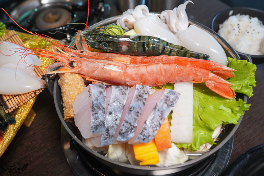 嘉義火鍋推薦，義秷饌萌系鍋物》嘉義義大利麵.鍋物，自助飲料冰品任你暢飲暢食！ @緹雅瑪 美食旅遊趣