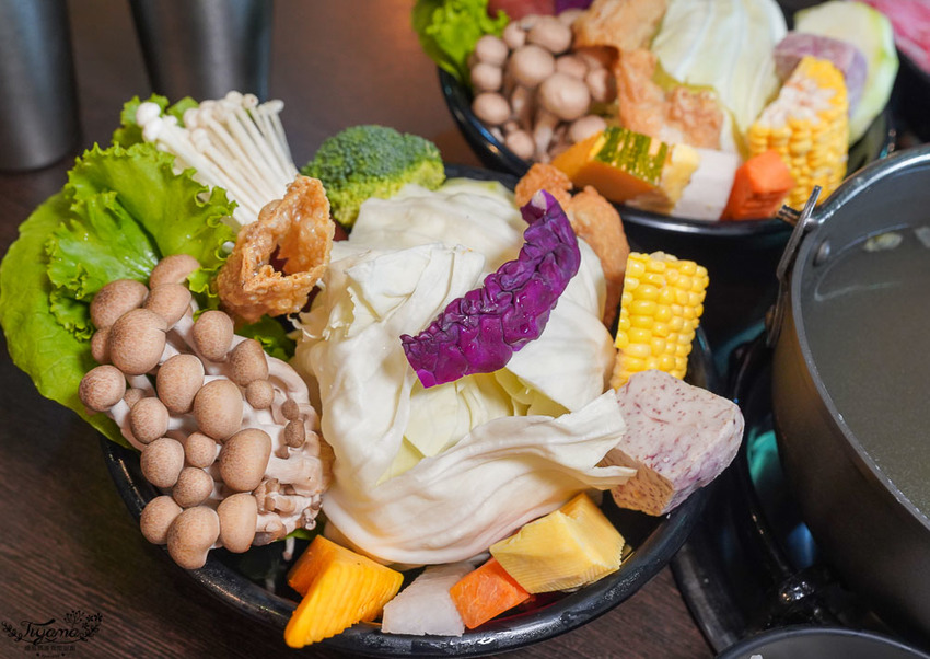 嘉義火鍋推薦，義秷饌萌系鍋物》嘉義義大利麵.鍋物，自助飲料冰品任你暢飲暢食！ @緹雅瑪 美食旅遊趣