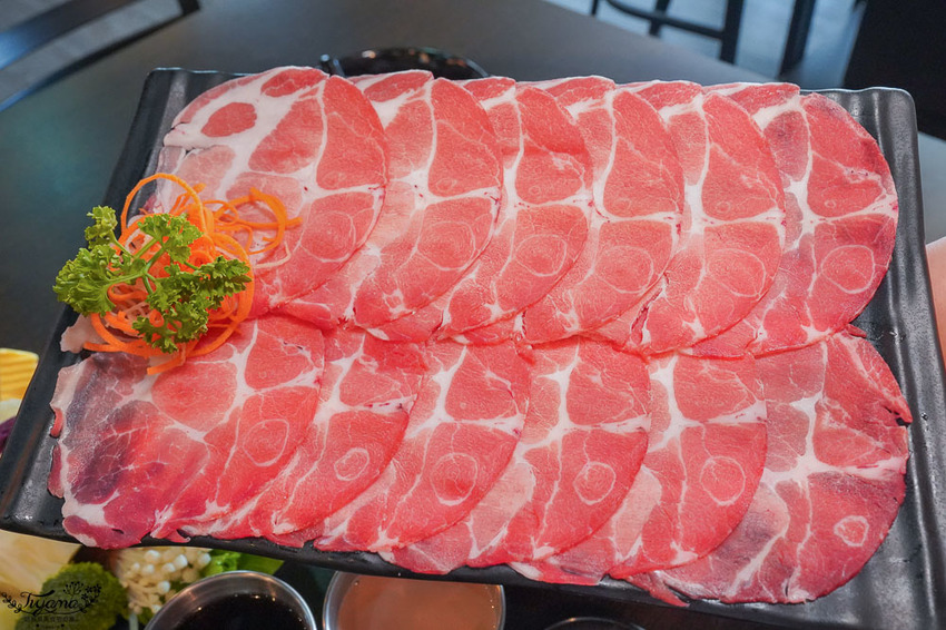 嘉義火鍋推薦，義秷饌萌系鍋物》嘉義義大利麵.鍋物，自助飲料冰品任你暢飲暢食！ @緹雅瑪 美食旅遊趣