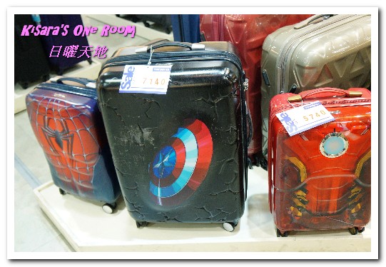 日曜天地:台中Outlet/一中購物.名牌配件包包的天堂──日曜天地