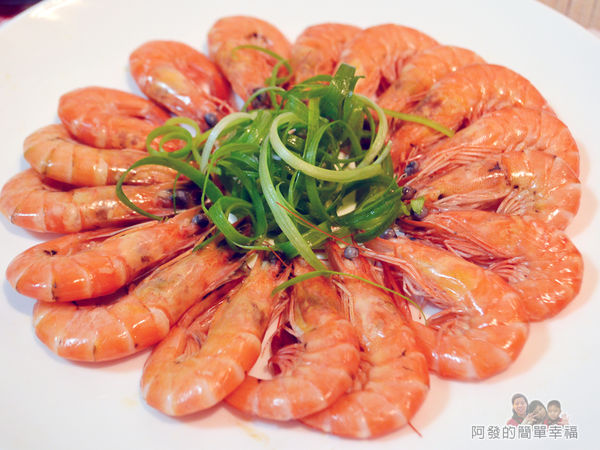 阿源師紅尾蝦13-擺盤特寫
