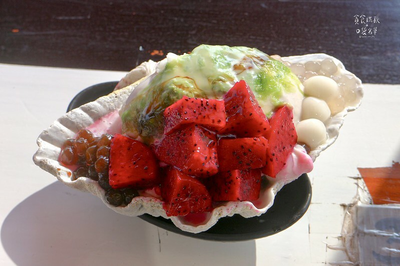 台東綠島｜海景第一排！特殊造型貝殼碗盛裝美味的海草冰｜星光碼頭 貝殼海草冰