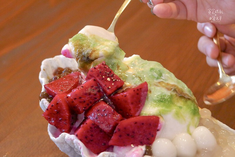 台東綠島｜海景第一排！特殊造型貝殼碗盛裝美味的海草冰｜星光碼頭 貝殼海草冰