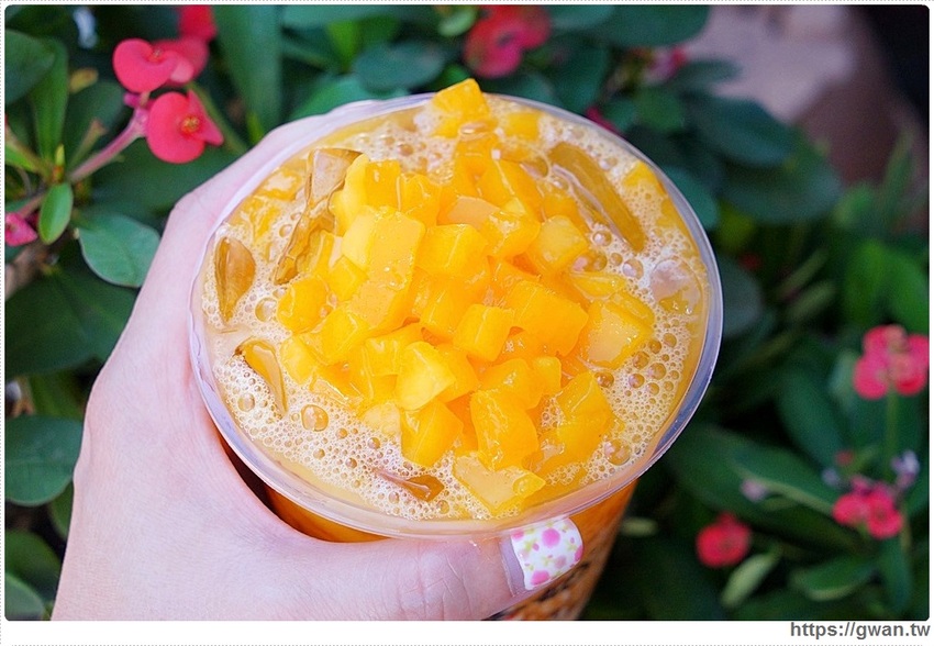 夏日限定!!愛文芒果、小美冰淇淋通通放進飲料裡,三款飲品錯過等明年~